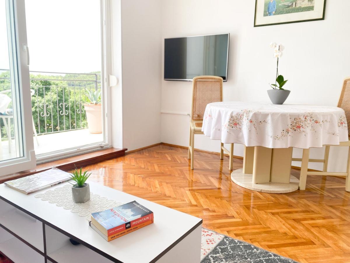 Apartment Centener Rovigno Esterno foto
